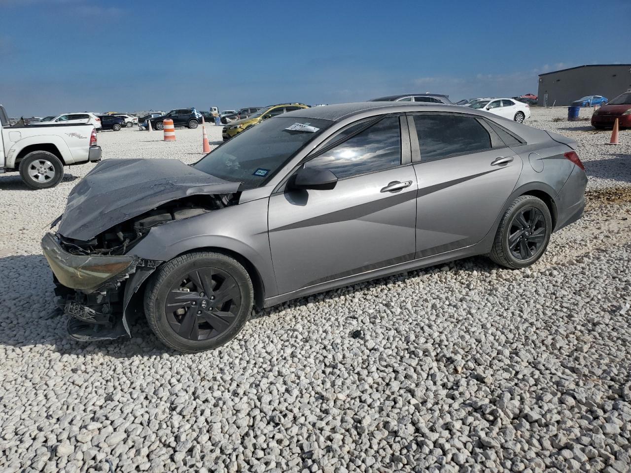 2021 Hyundai Elantra - zdjęcie główne