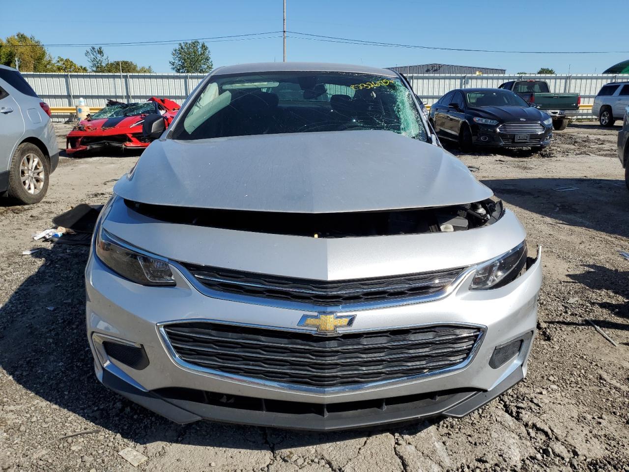 2017 Chevrolet Malibu Ls - zdjęcie 5