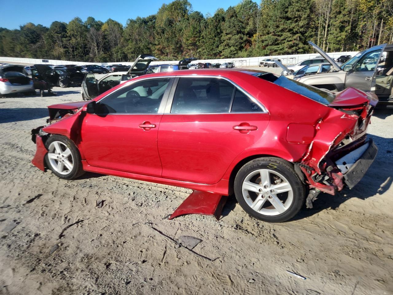2014 Toyota Camry L - zdjęcie 2
