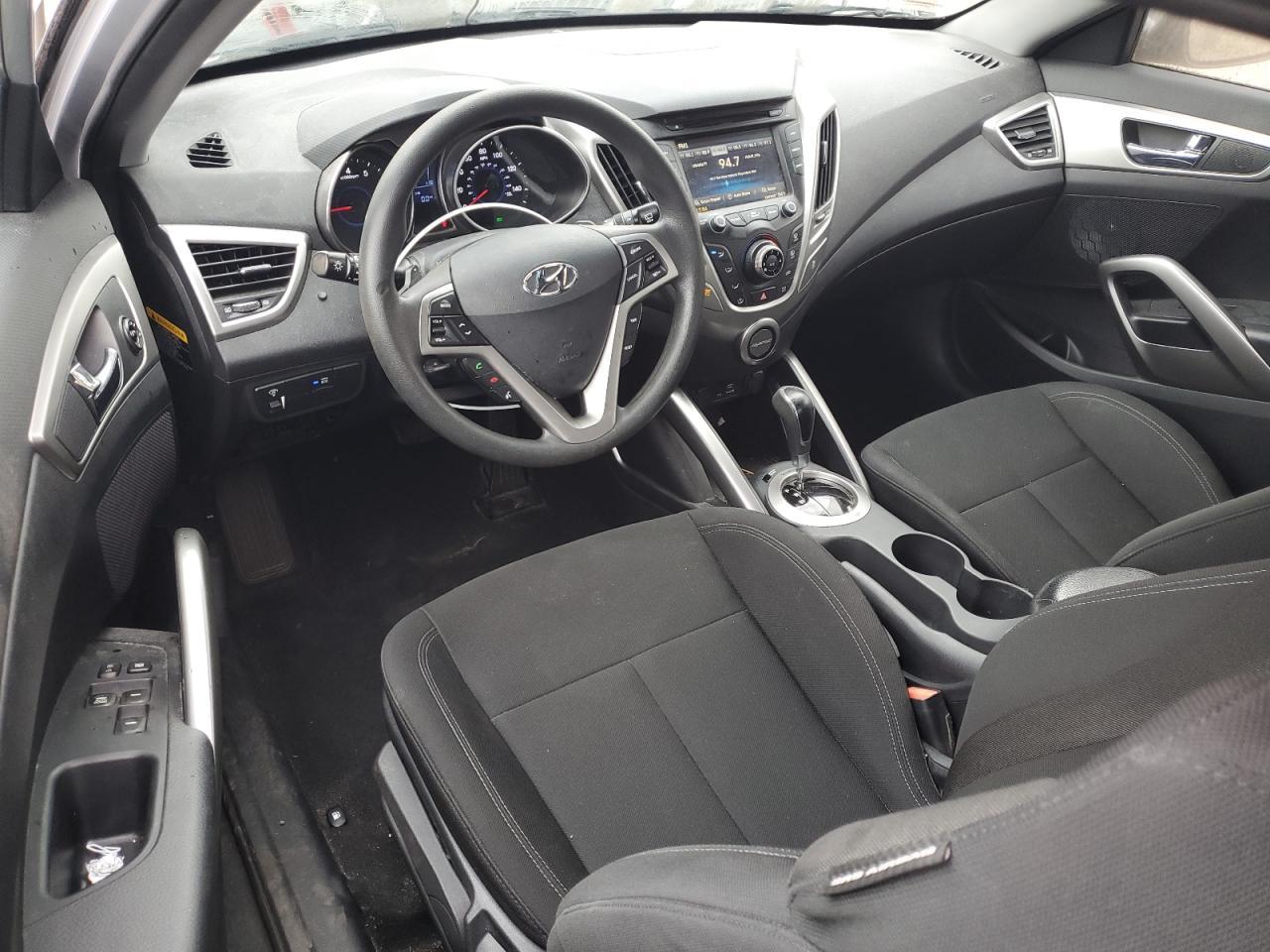 2015 Hyundai Veloster - zdjęcie 8