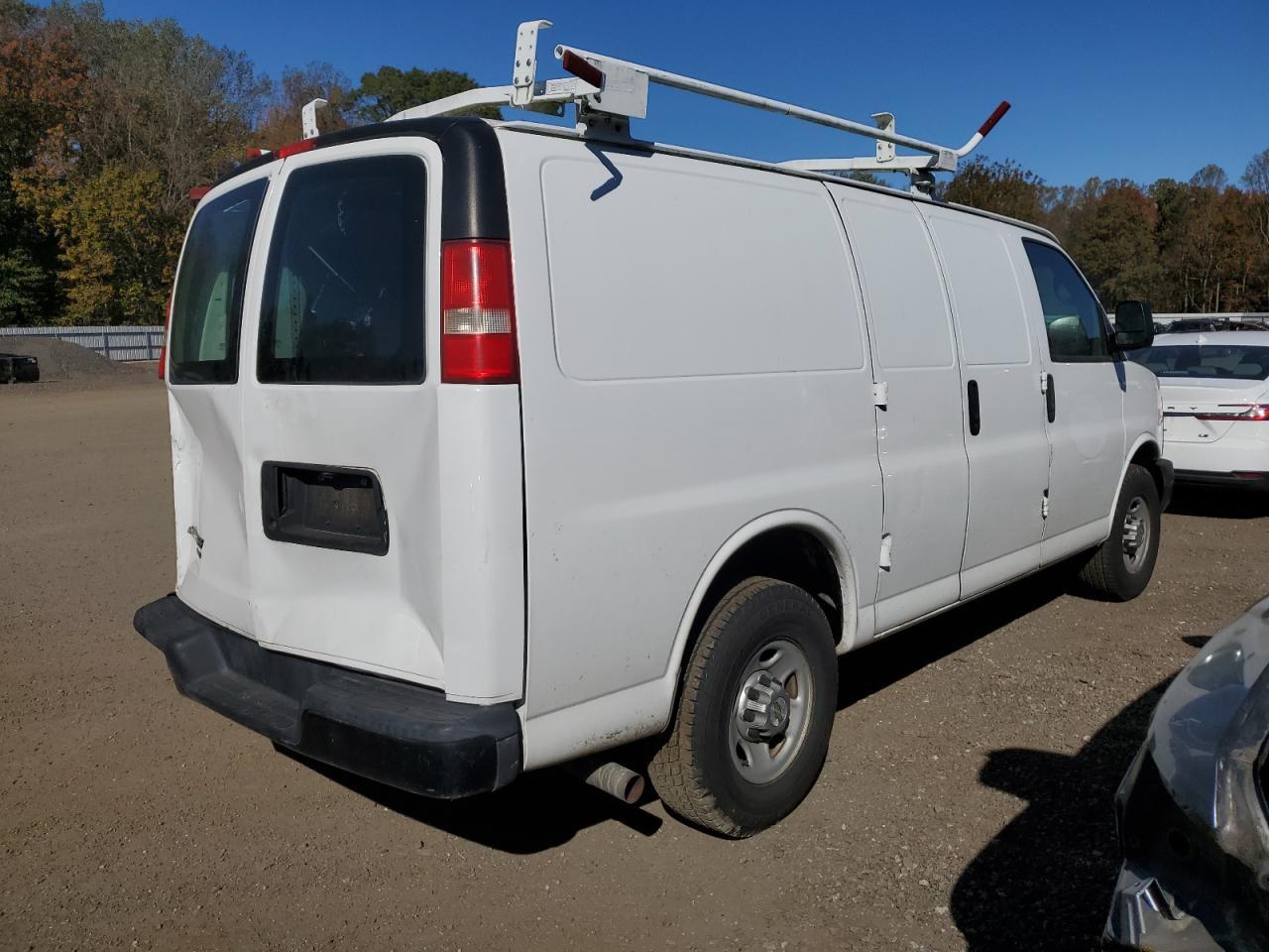 2014 Chevrolet Express G2500 - zdjęcie 3
