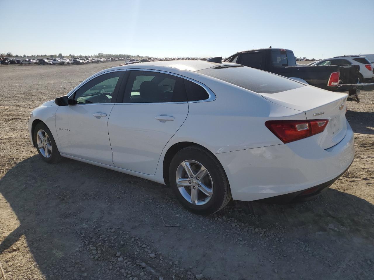 2022 Chevrolet Malibu - zdjęcie 2