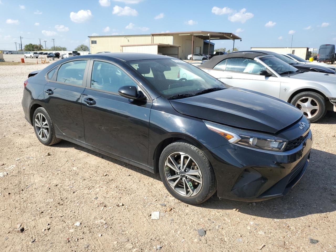 2022 Kia Forte - zdjęcie 4