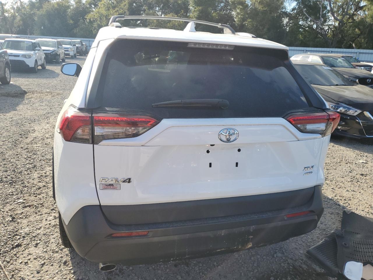 2020 Toyota Rav4 Xle Premium - zdjęcie 6