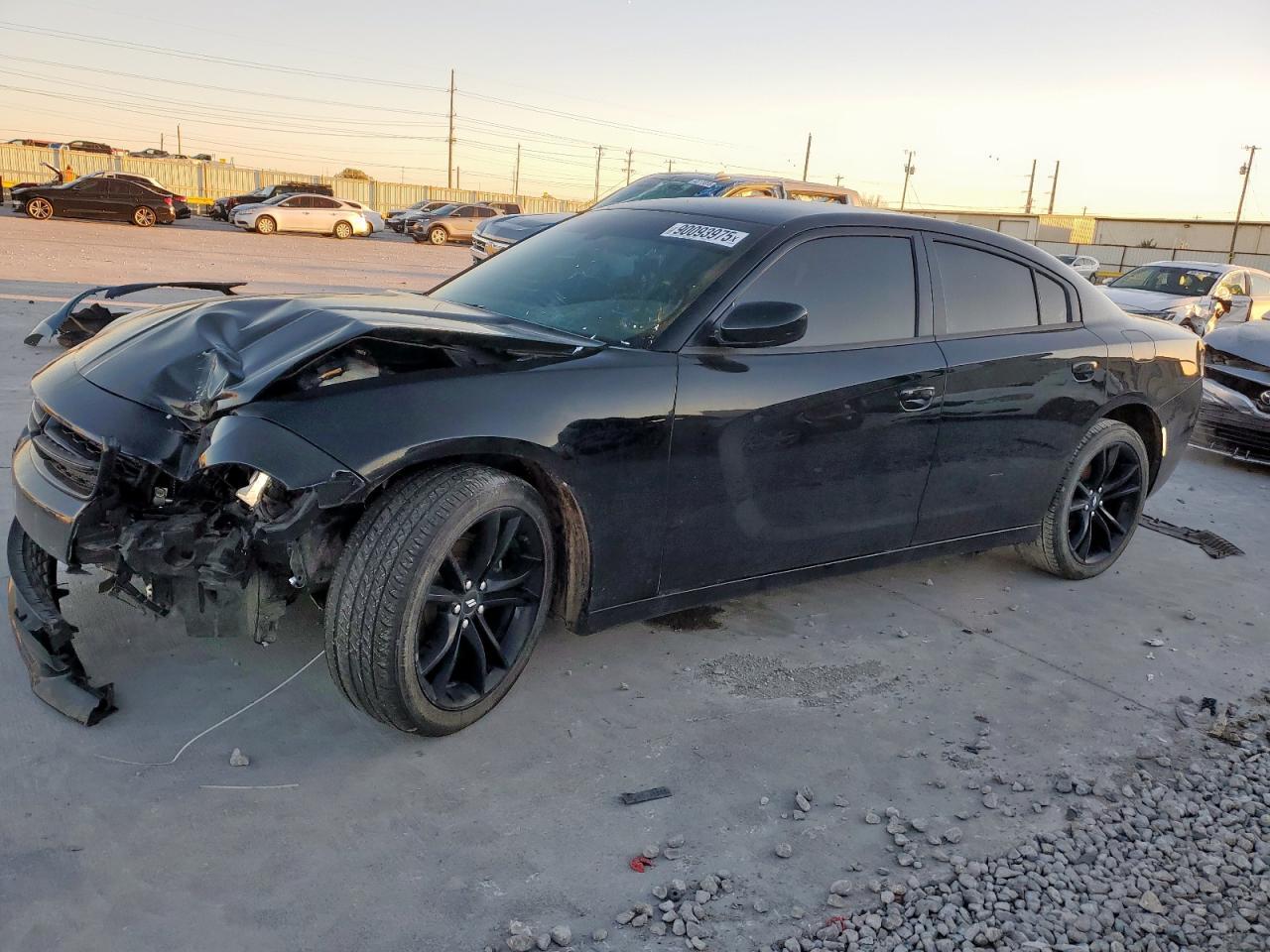 2021 Dodge Charger Sxt - zdjęcie główne