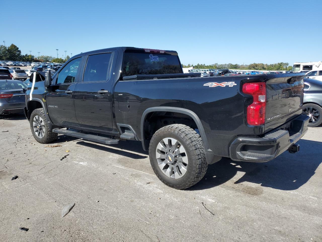 2024 Chevrolet Silverado K2500 Custom - zdjęcie 2