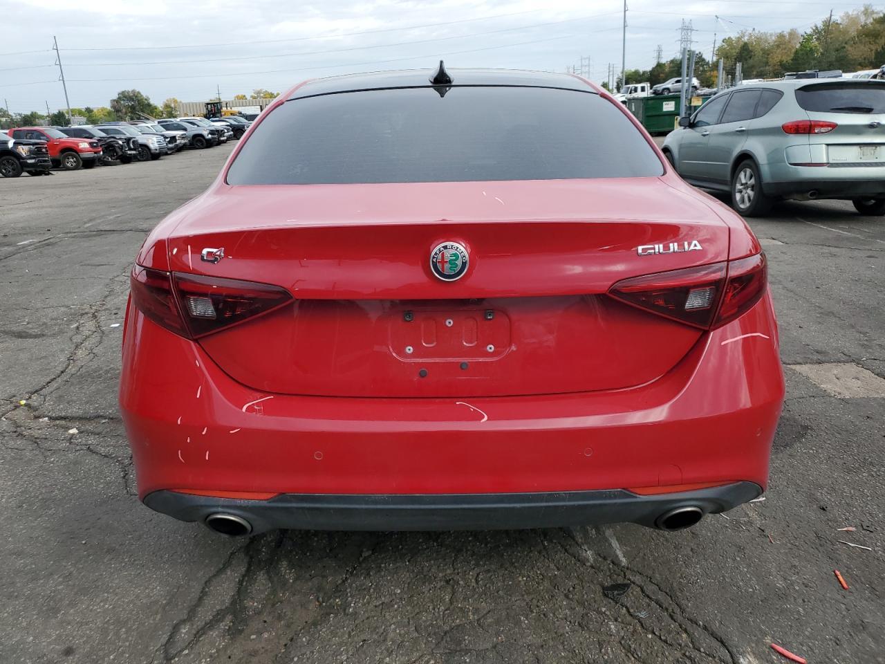 2019 Alfa Romeo Giulia Ti - zdjęcie 6