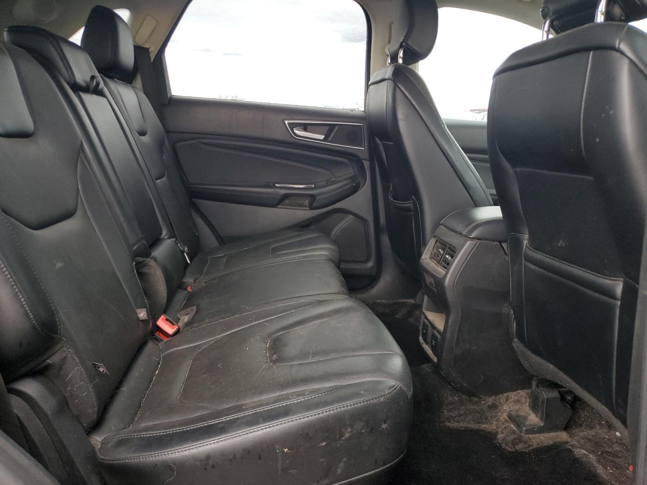 2015 Ford Edge Titanium - zdjęcie 11