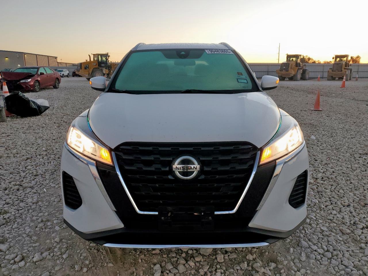 2021 Nissan Kicks Sv - zdjęcie 5