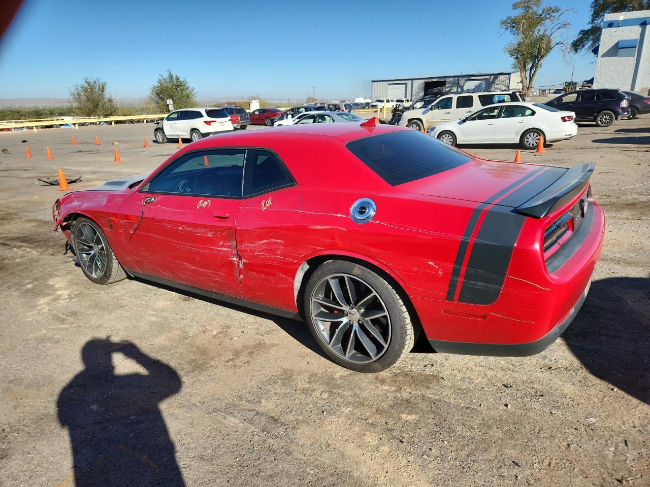 2016 Dodge Challenger - zdjęcie 2