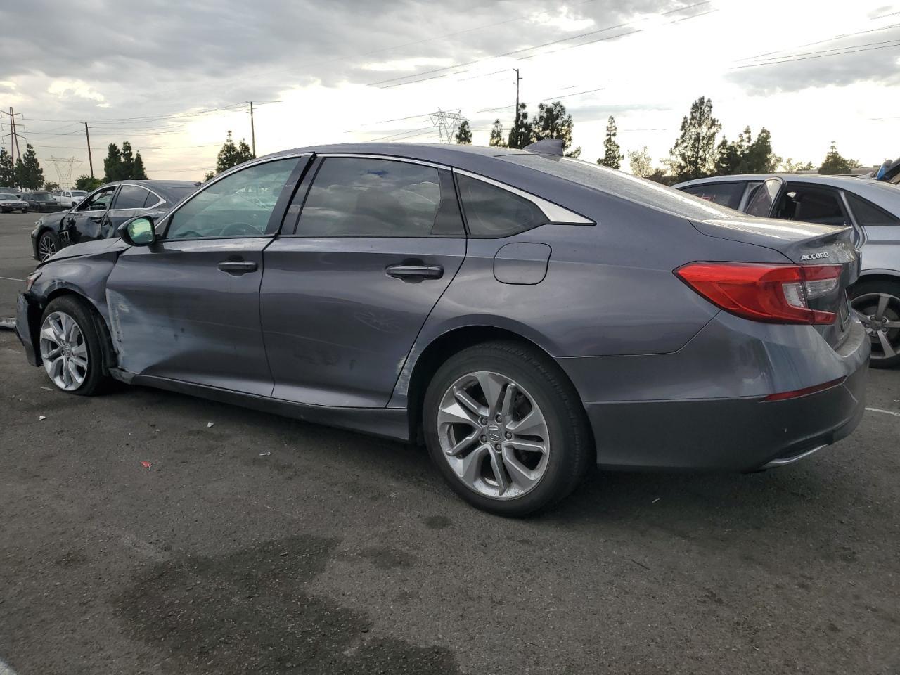 2019 Honda Accord - zdjęcie 2