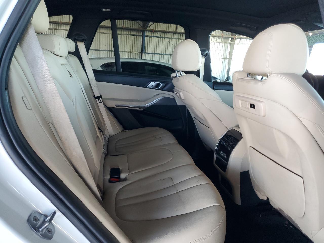 2019 BMW X5 - zdjęcie 11