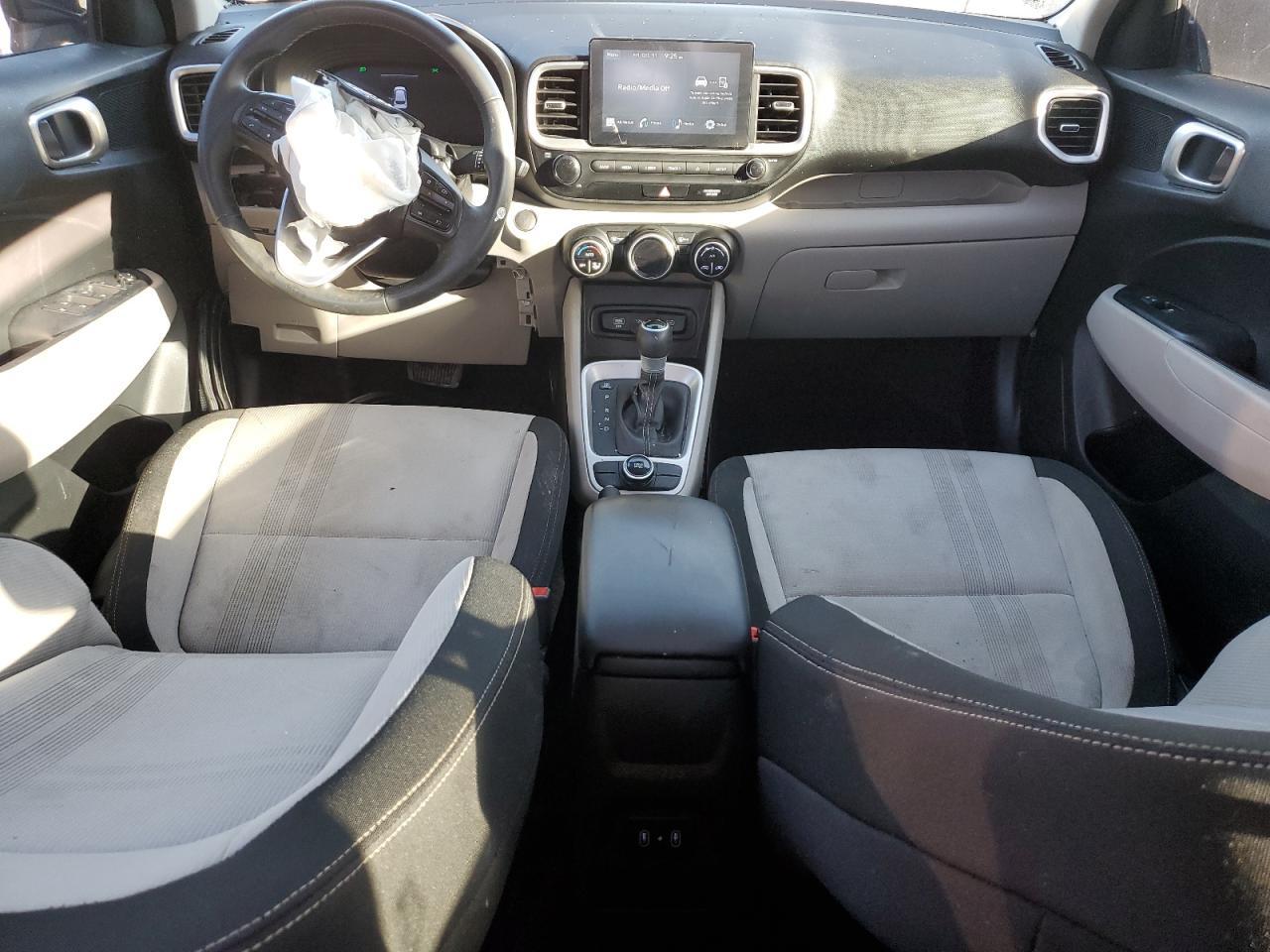 2024 Hyundai Venue Sel - zdjęcie 8