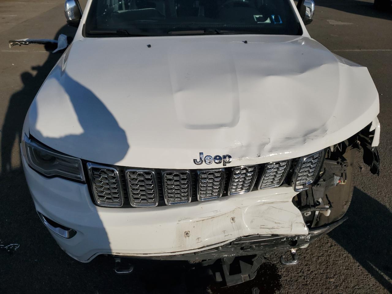 2021 Jeep Grand Cherokee Overland - zdjęcie 12