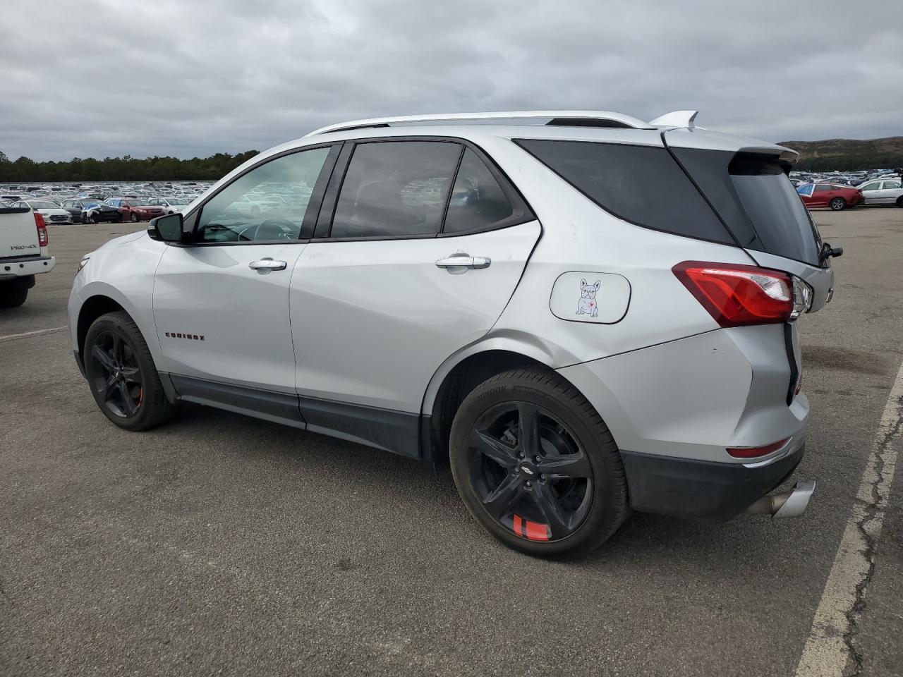 2020 Chevrolet Equinox - zdjęcie 2