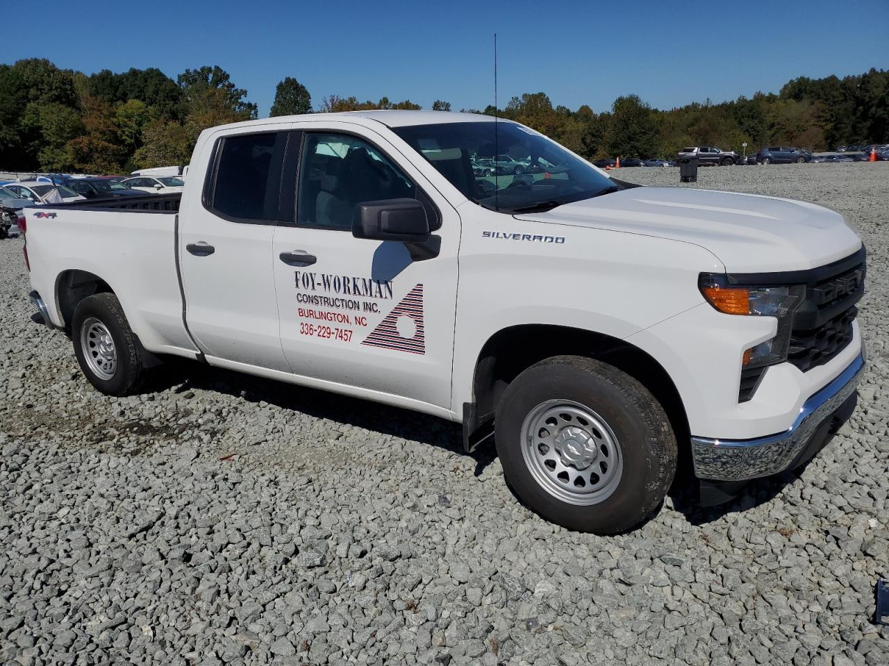 2023 Chevrolet Silverado - zdjęcie 4