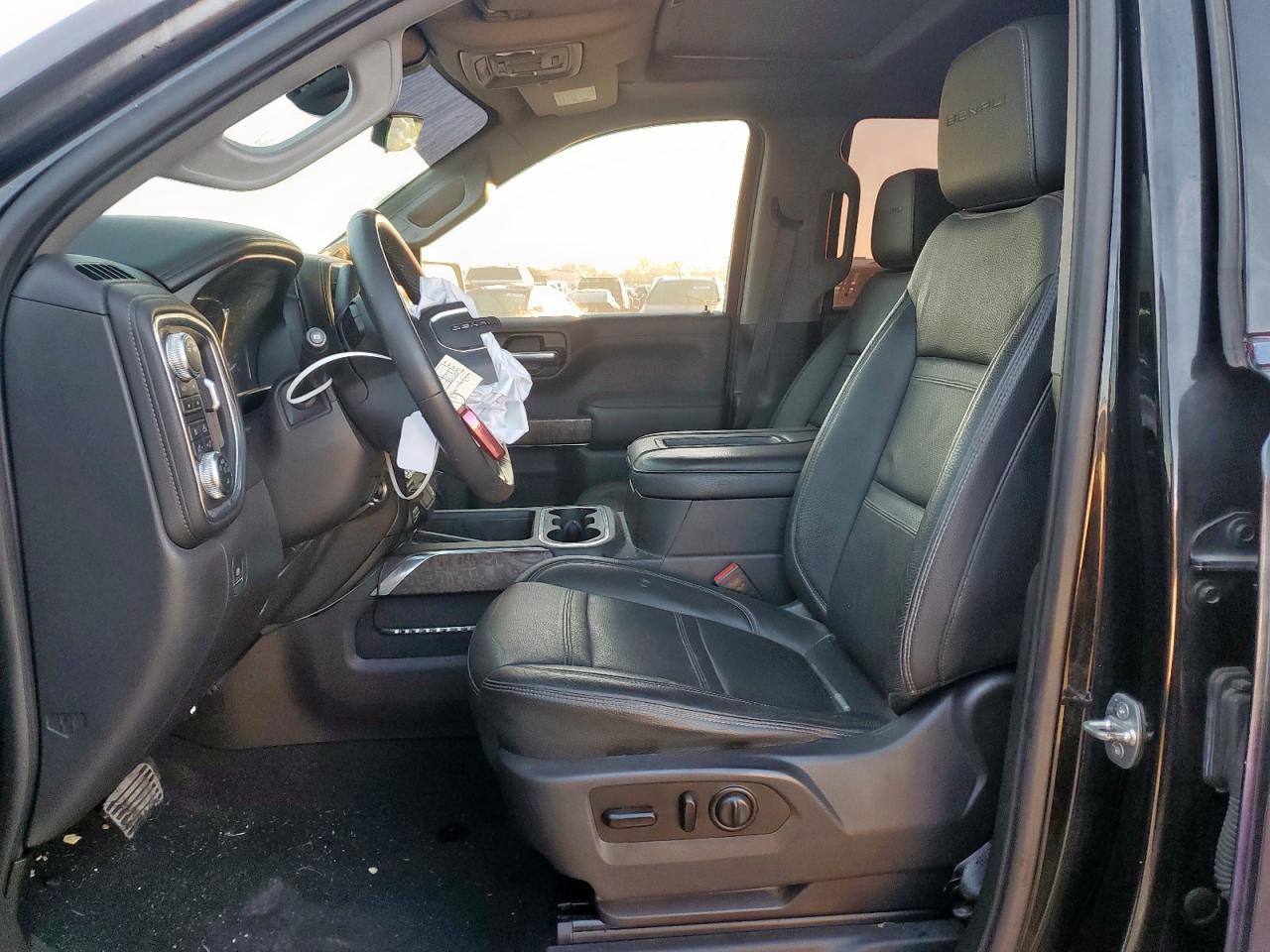 2021 GMC Sierra - zdjęcie 7