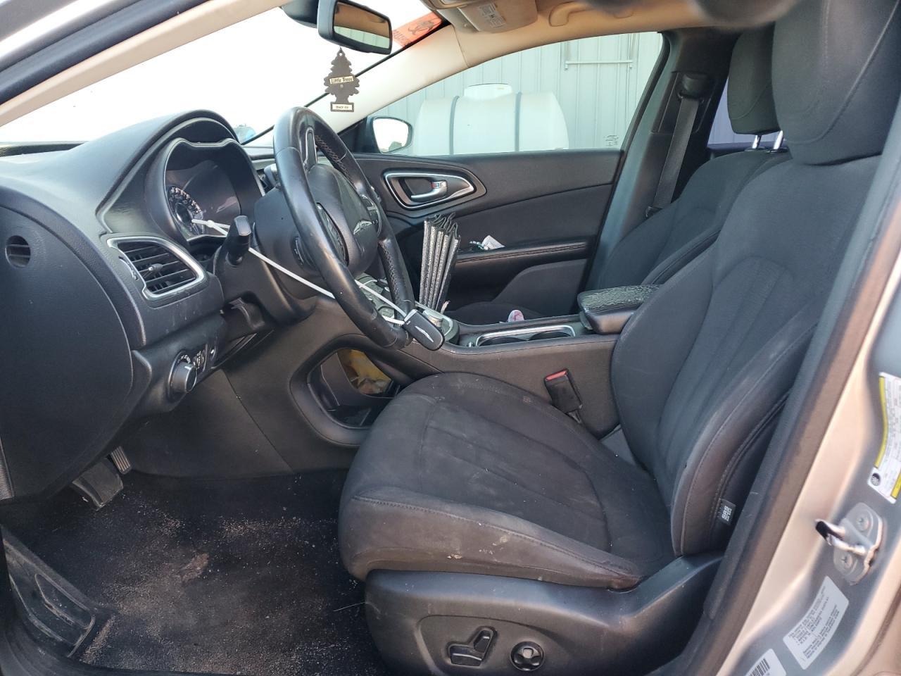2015 Chrysler 200 Limited - zdjęcie 7