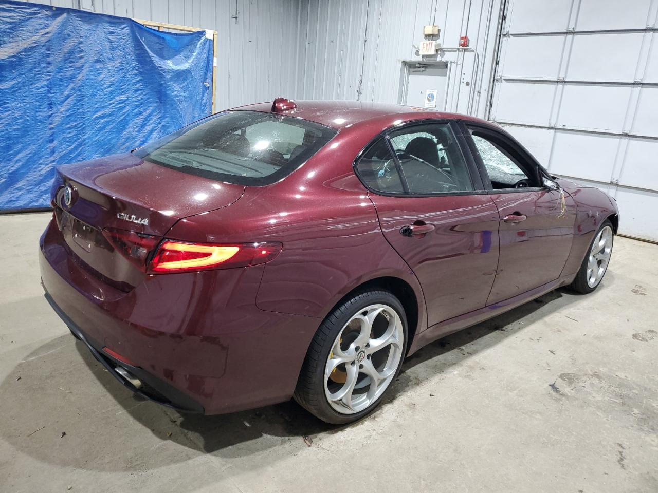 2019 Alfa Romeo Giulia Ti - zdjęcie 3