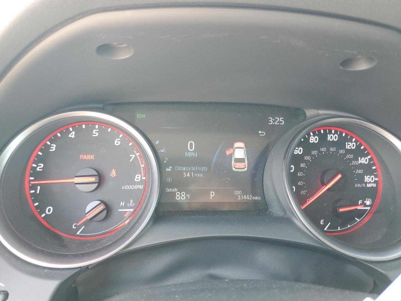 2024 Toyota Camry - zdjęcie 9