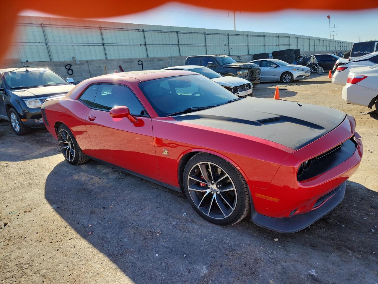 2016 Dodge Challenger - zdjęcie 4