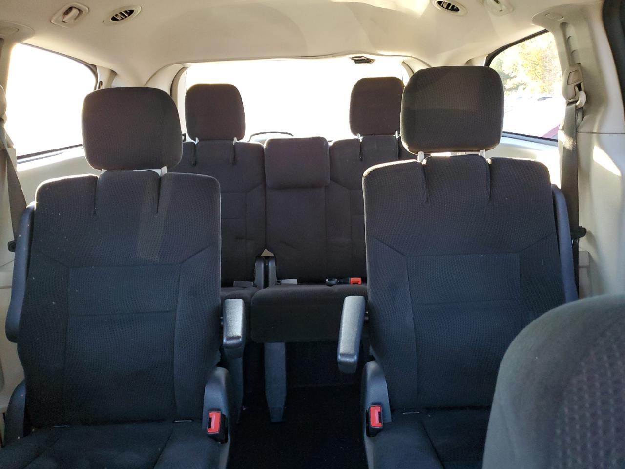 2016 Dodge Grand Caravan Se - zdjęcie 10