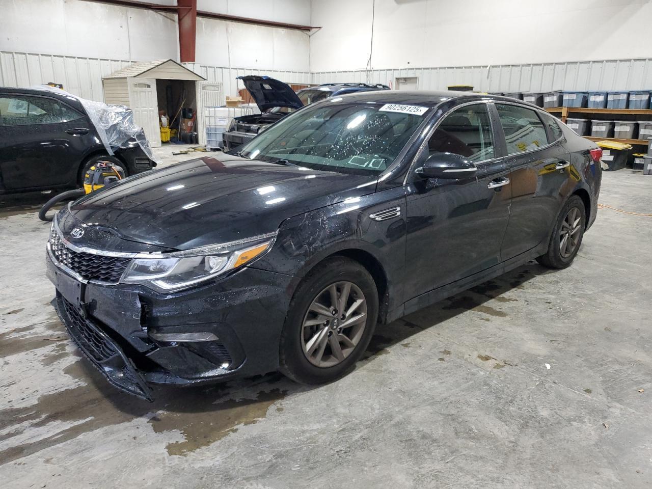 2020 Kia Optima - zdjęcie główne