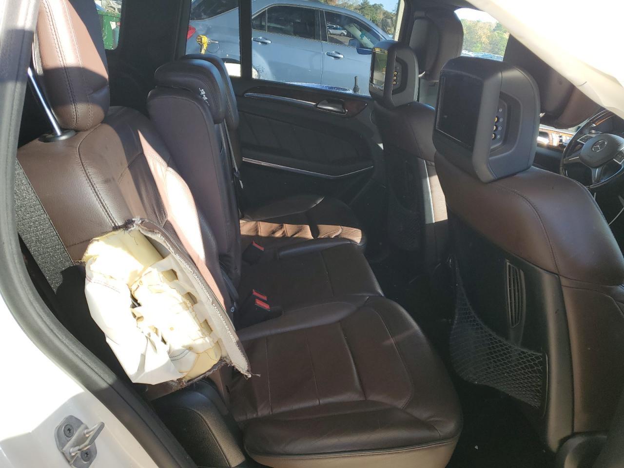 2014 Mercedes-Benz Gl 550 4Matic - zdjęcie 10
