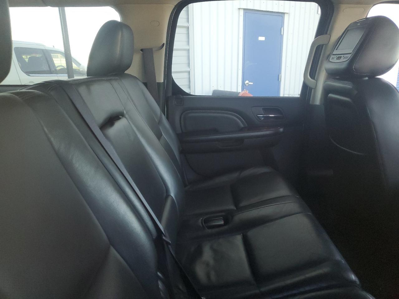 2013 Cadillac Escalade - zdjęcie 11