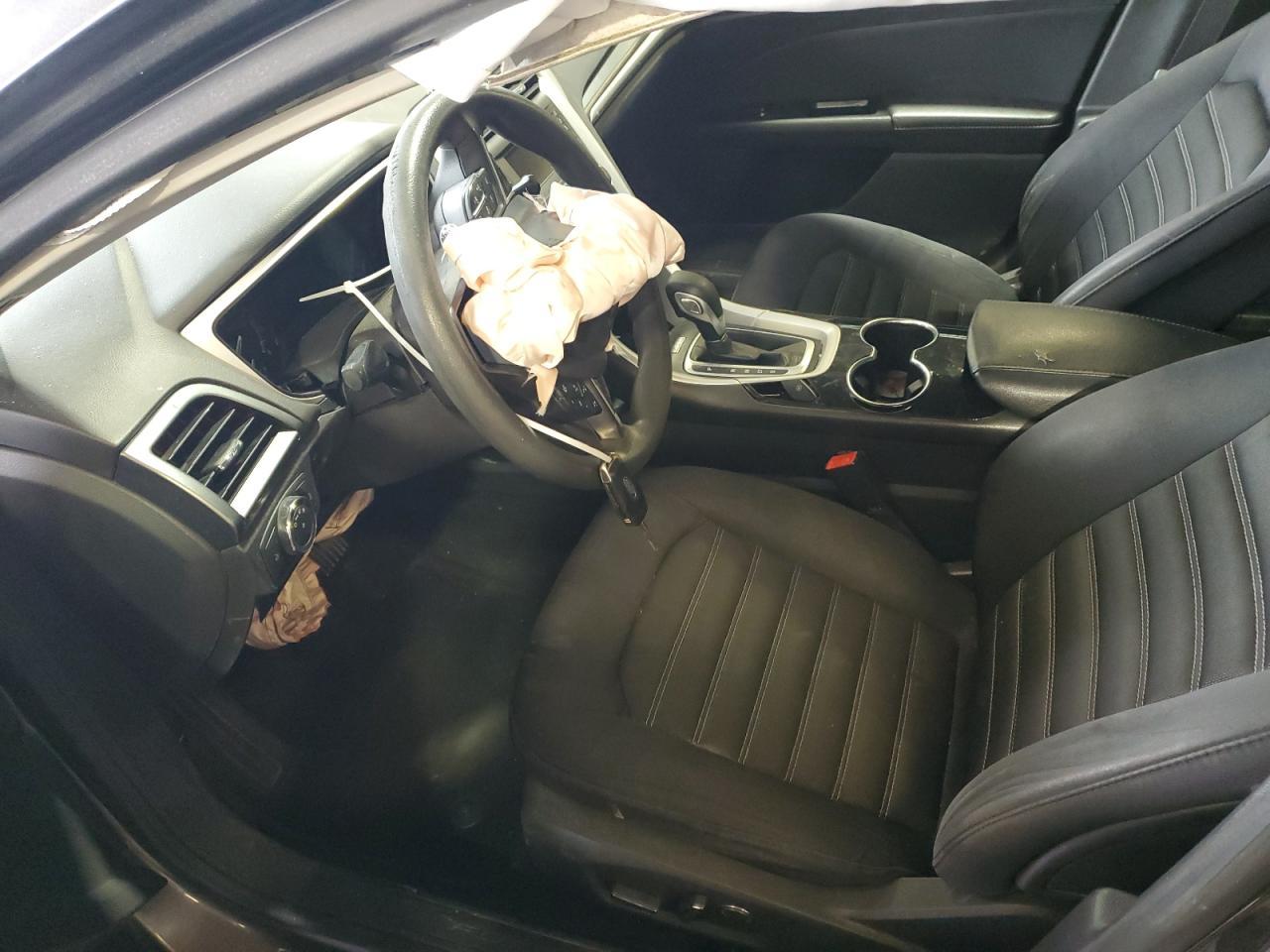 2015 Ford Fusion - zdjęcie 7