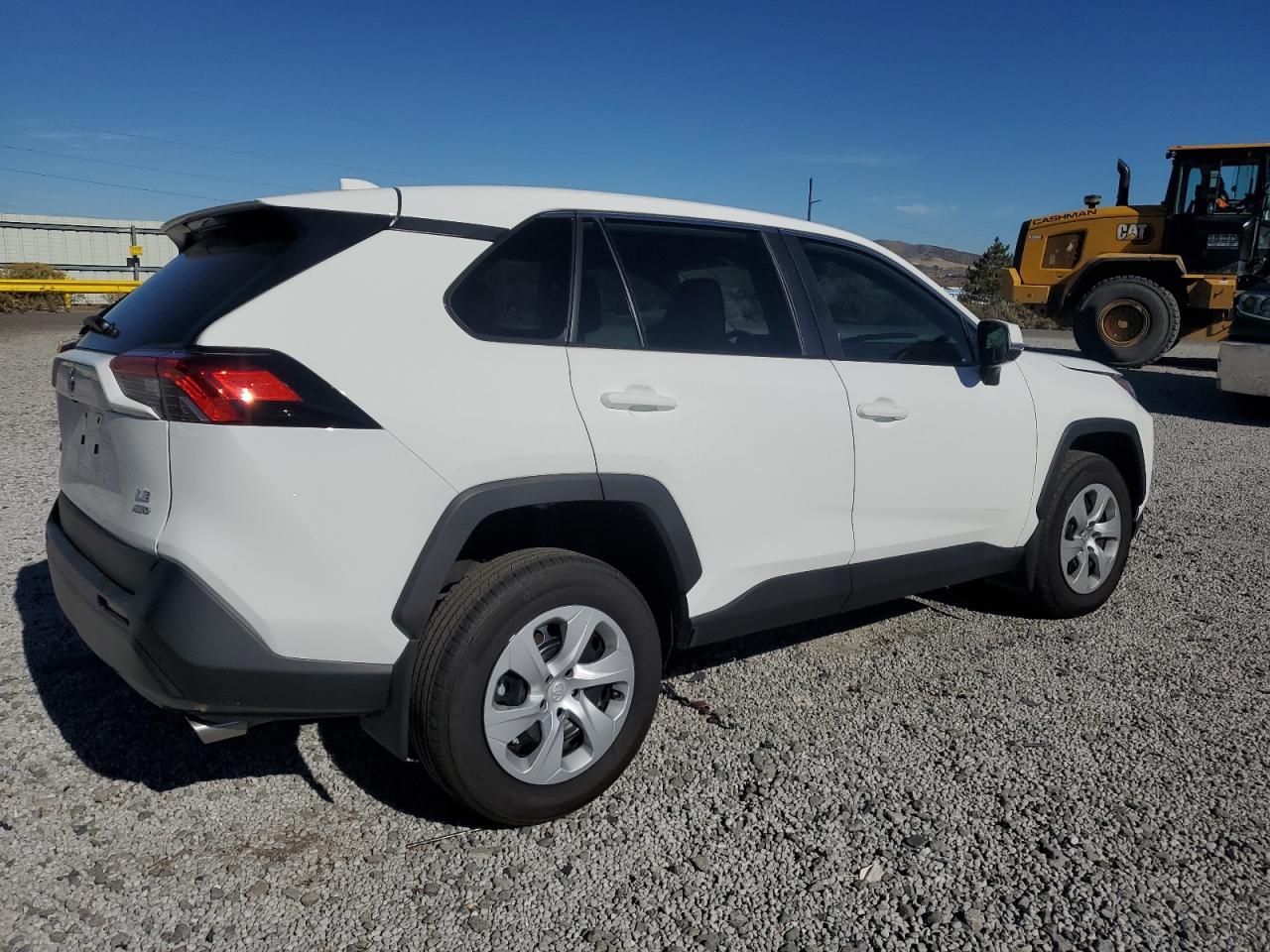 2025 Toyota RAV 4 - zdjęcie 3