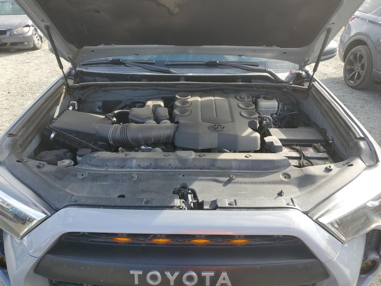 2017 Toyota 4Runner - zdjęcie 12