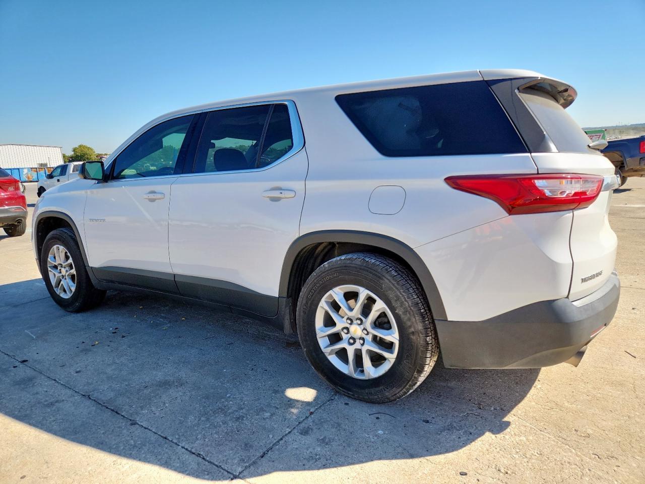 2019 Chevrolet Traverse - zdjęcie 2