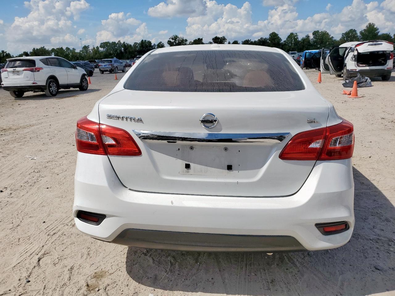 2016 Nissan Sentra - zdjęcie 6