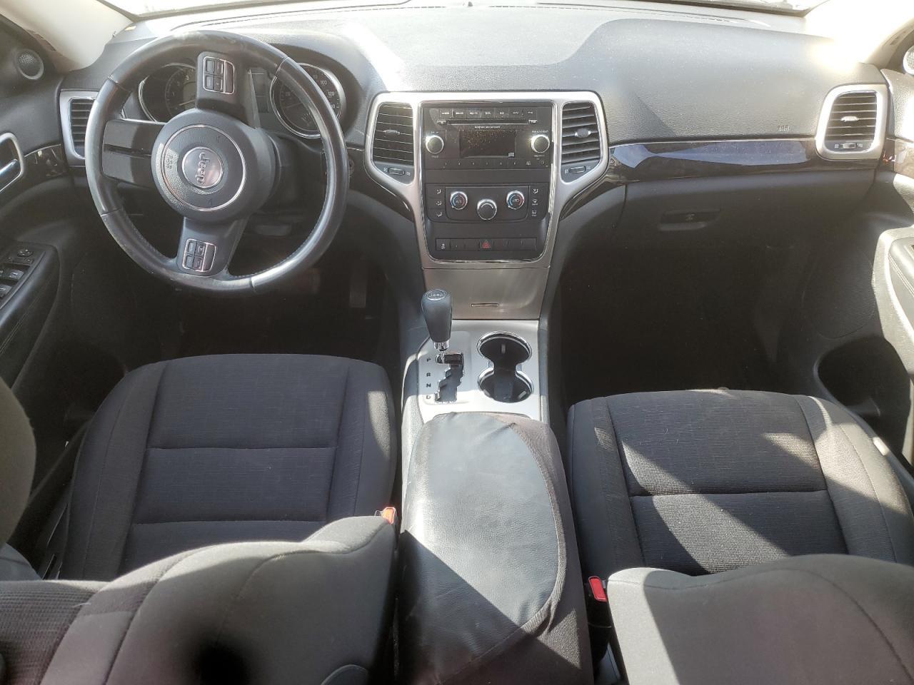 2013 Jeep Grand Cherokee Laredo - zdjęcie 8