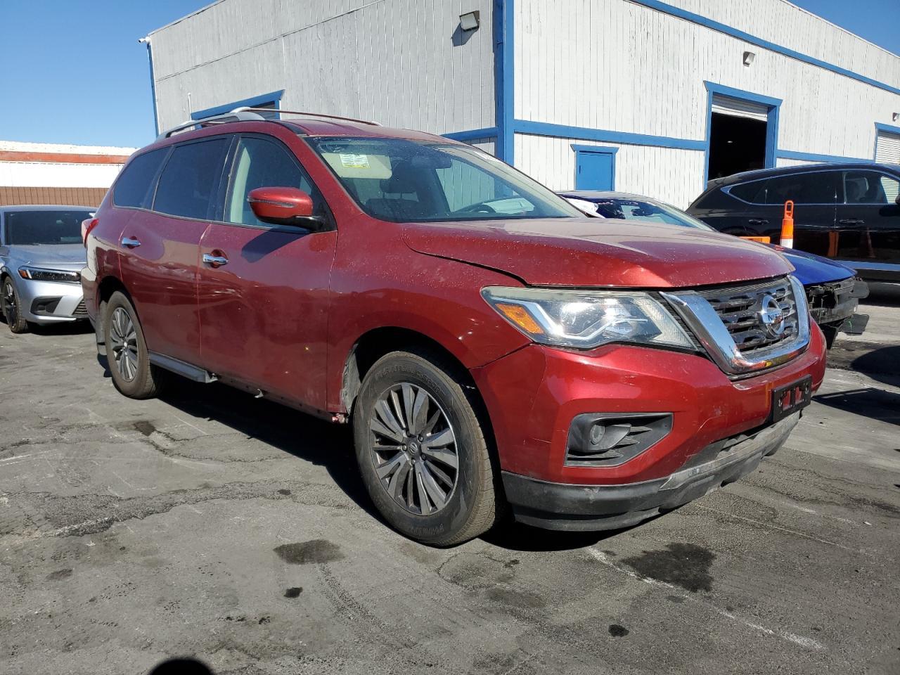2017 Nissan Pathfinder S - zdjęcie 4