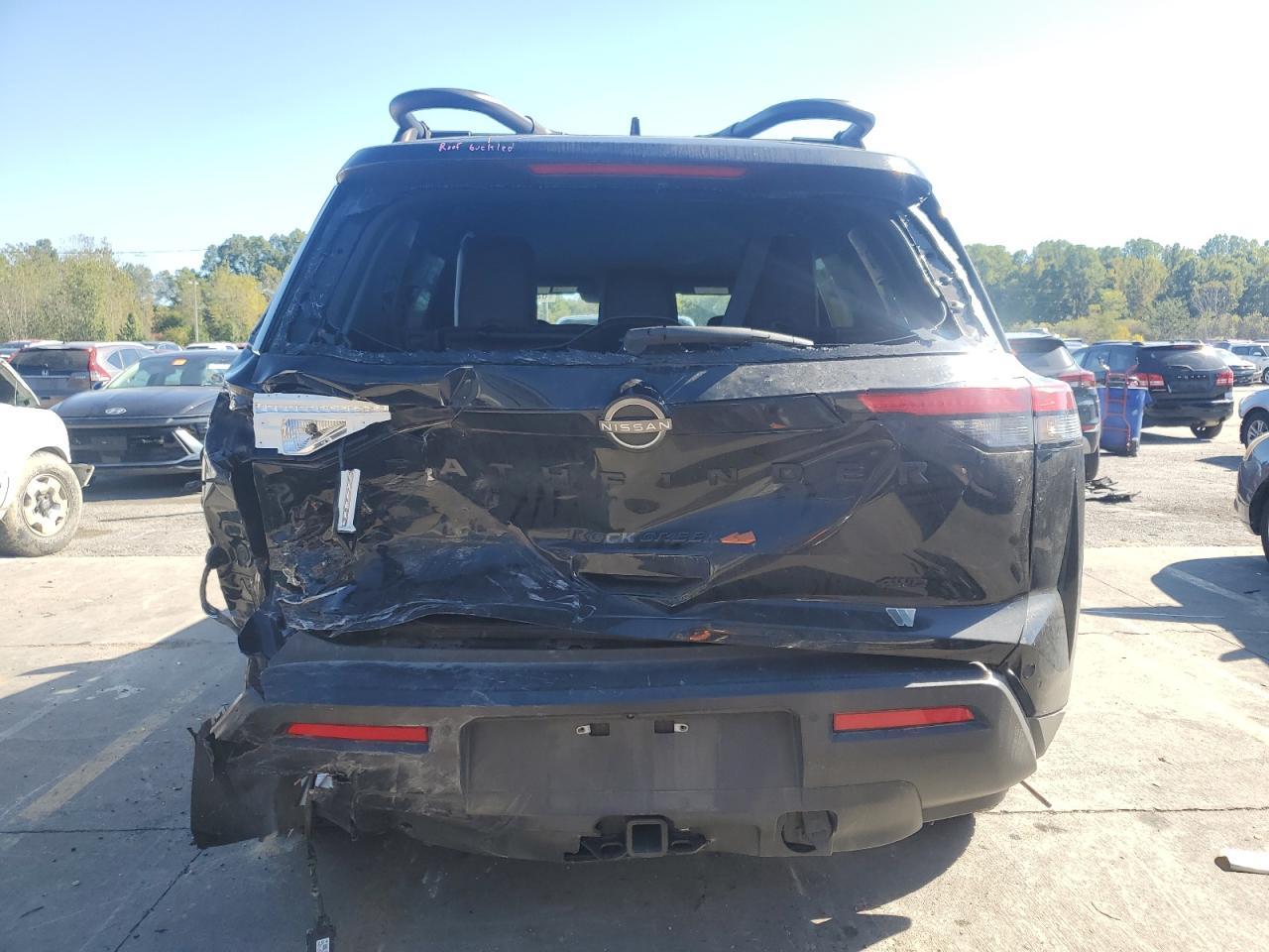 2024 Nissan Pathfinder - zdjęcie 6
