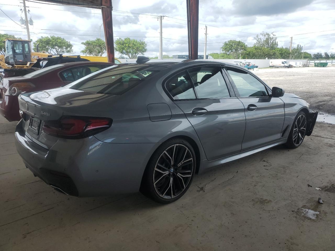 2023 BMW Seria 5 - zdjęcie 3