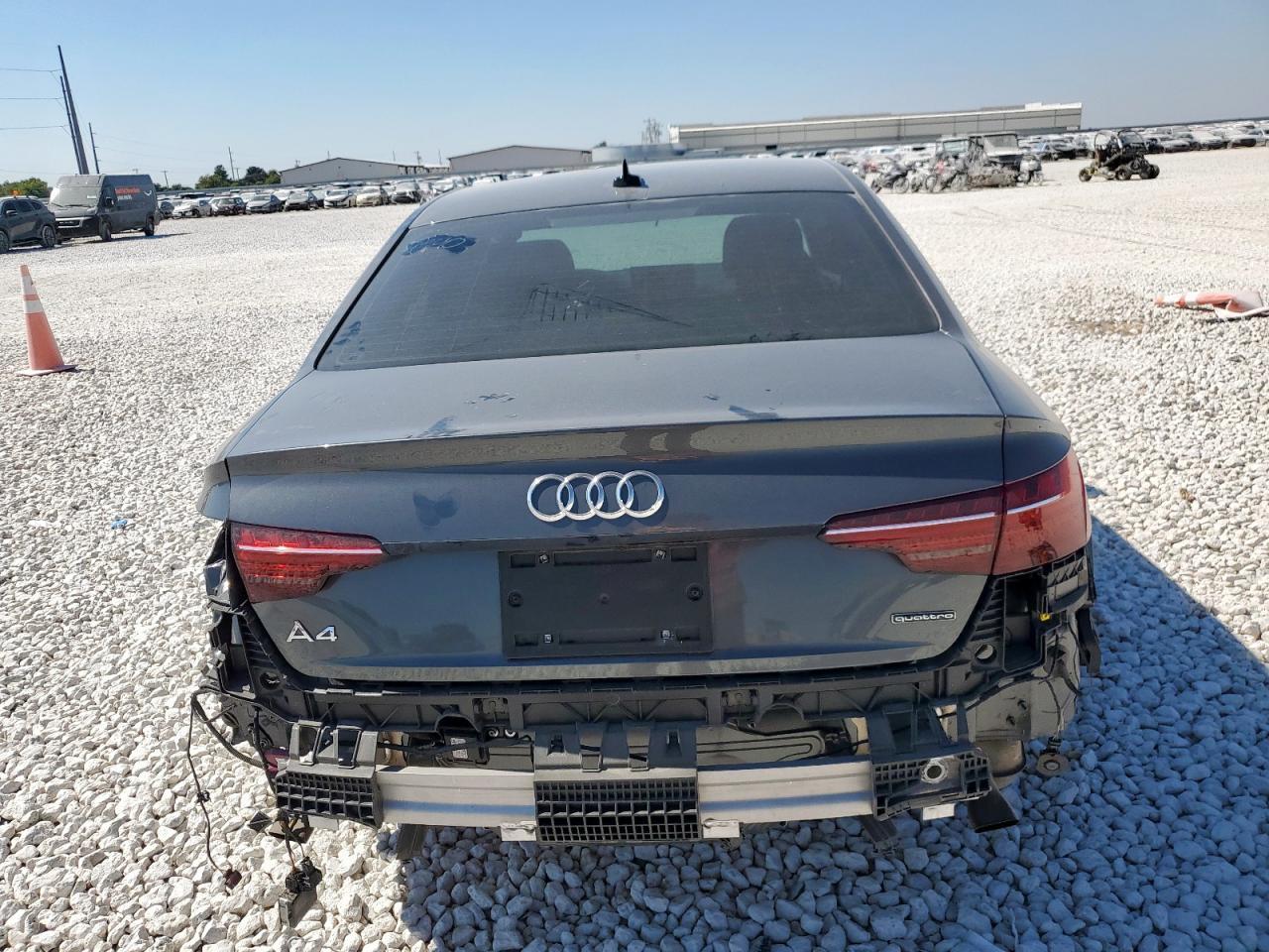 2025 Audi A4 - zdjęcie 6