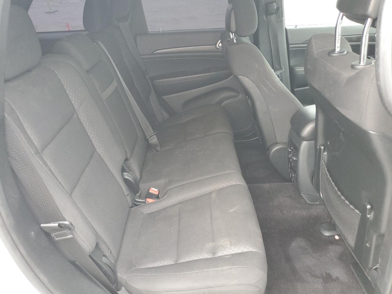 2018 Jeep Grand Cherokee Laredo - zdjęcie 11