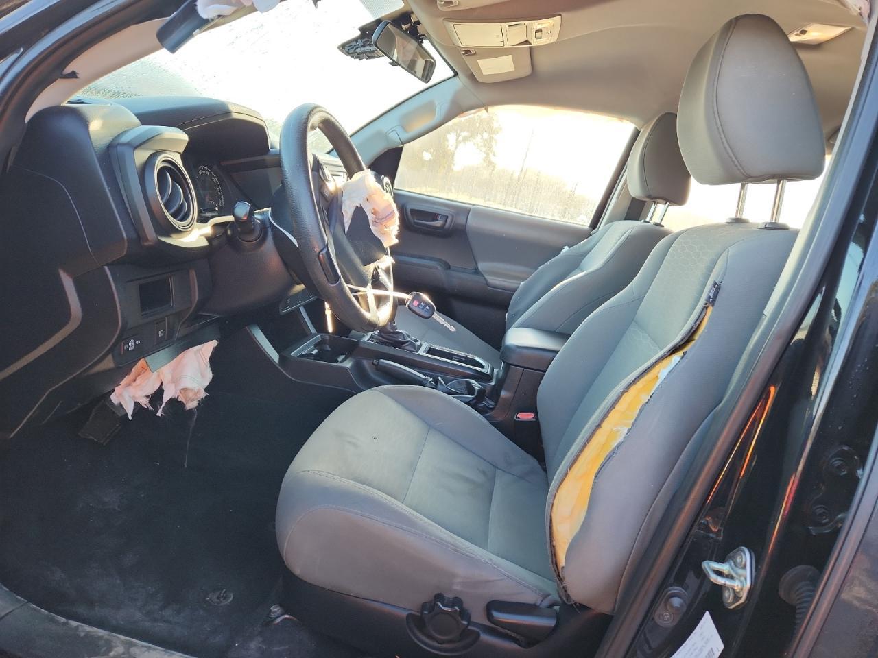 2018 Toyota Tacoma - zdjęcie 7