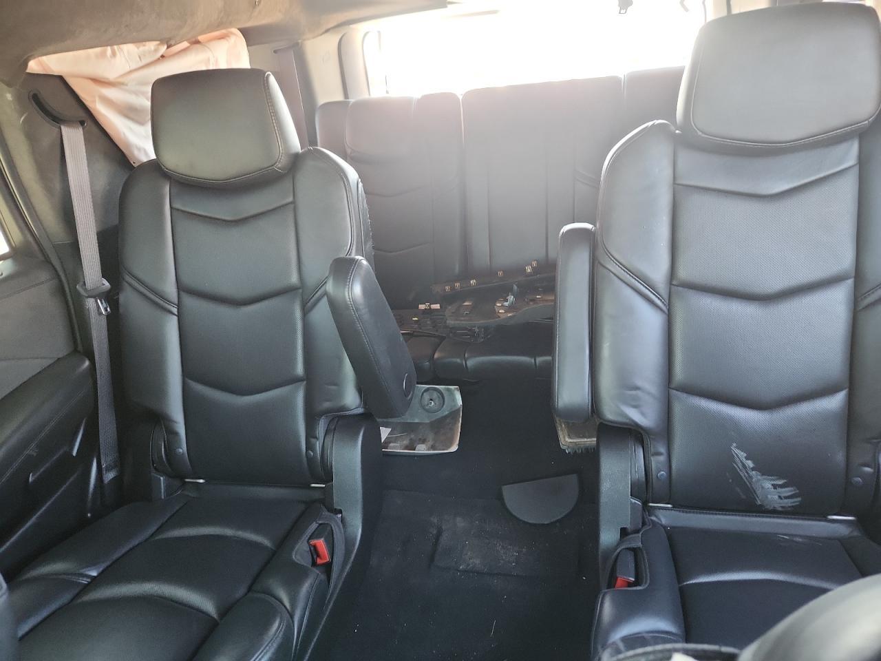 2017 Cadillac Escalade Platinum - zdjęcie 10