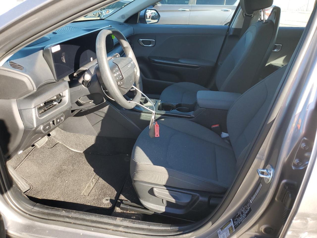 2025 Kia K4 Lx - zdjęcie 7