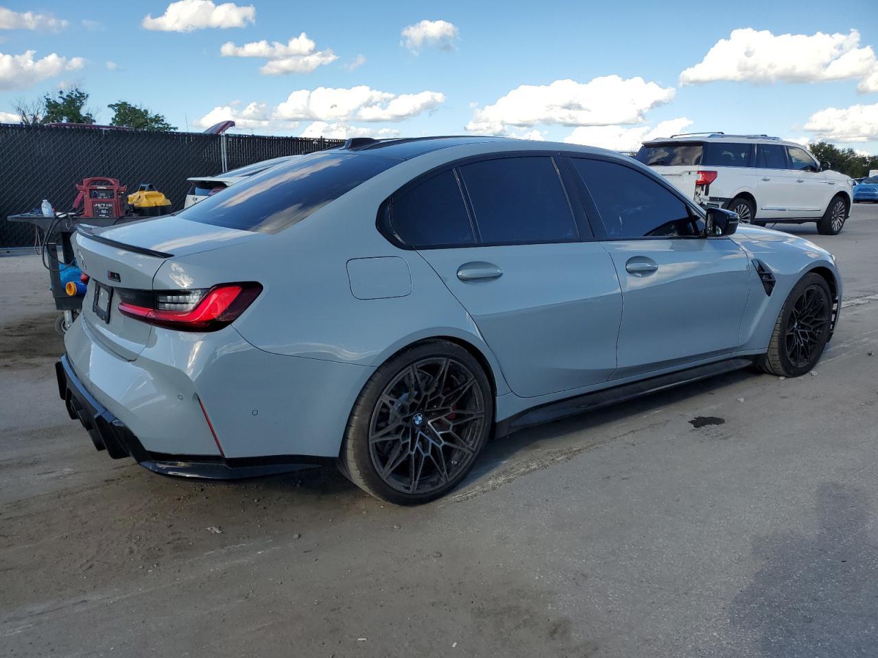 BMW M3 - zdjęcie 3