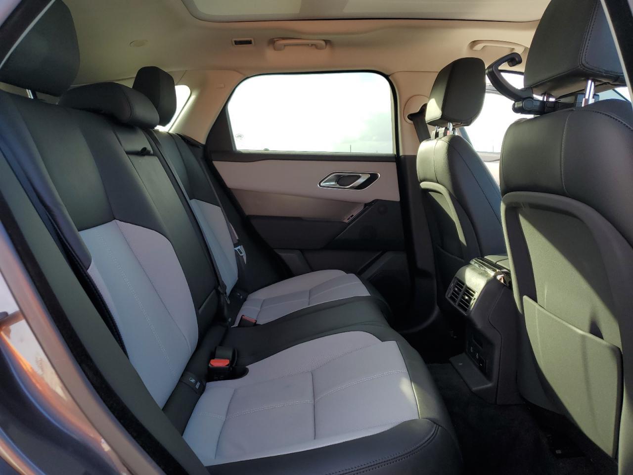 2025 Land Rover Range Rover Velar - zdjęcie 11