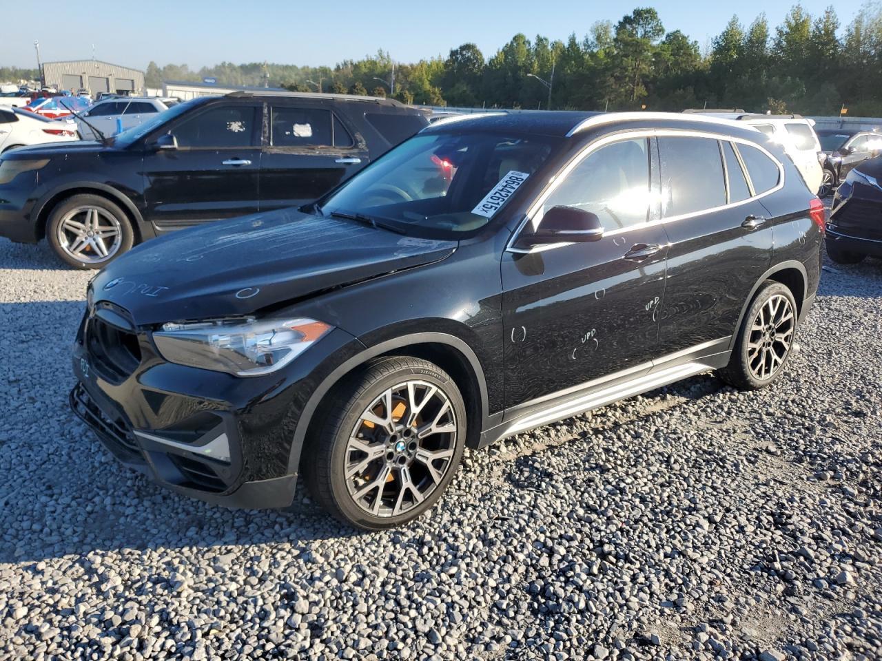 2020 BMW X1 - zdjęcie główne
