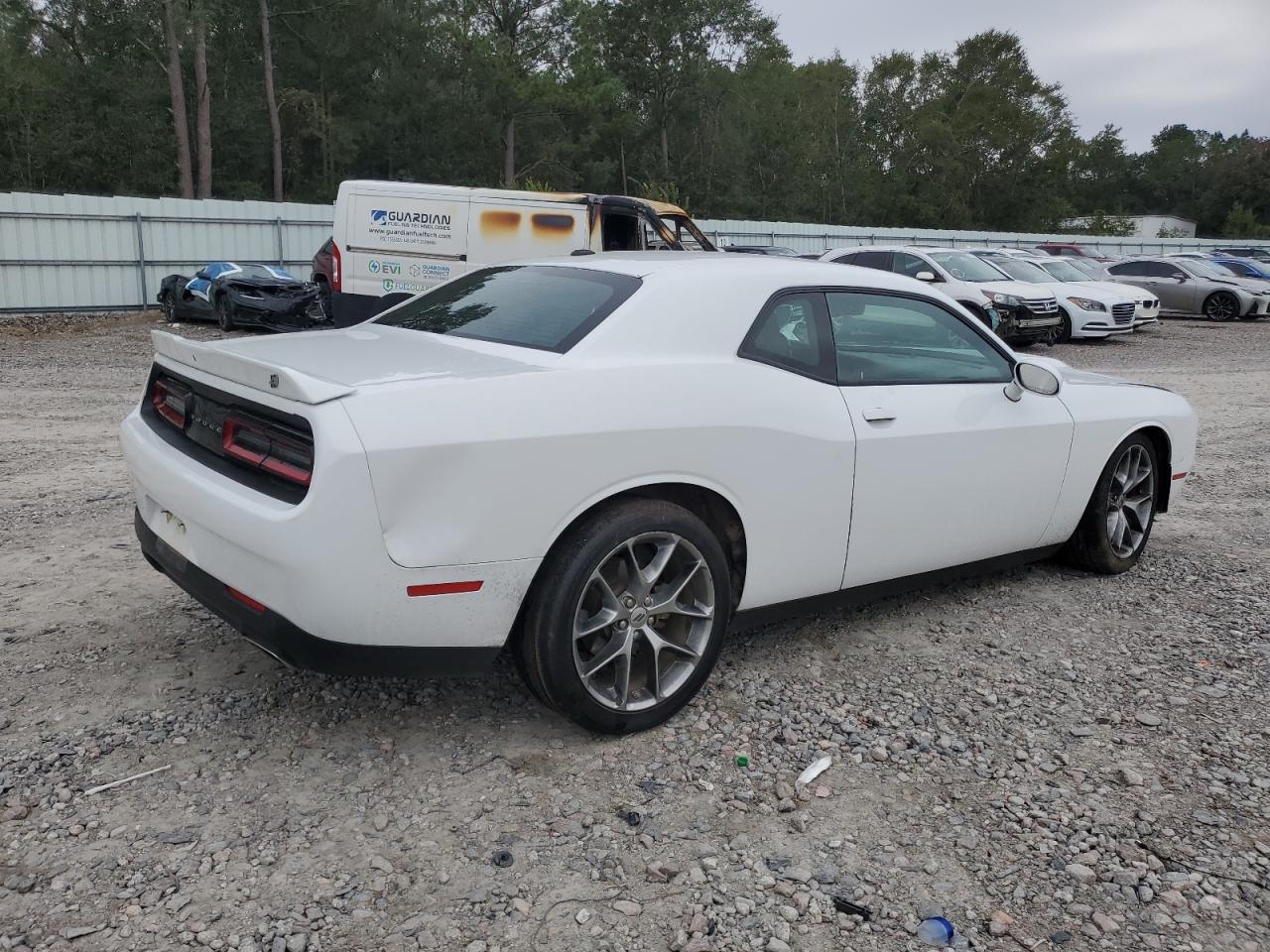 2022 Dodge Challenger - zdjęcie 3