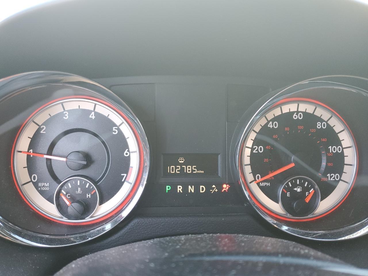 2018 Dodge Caravan - zdjęcie 9