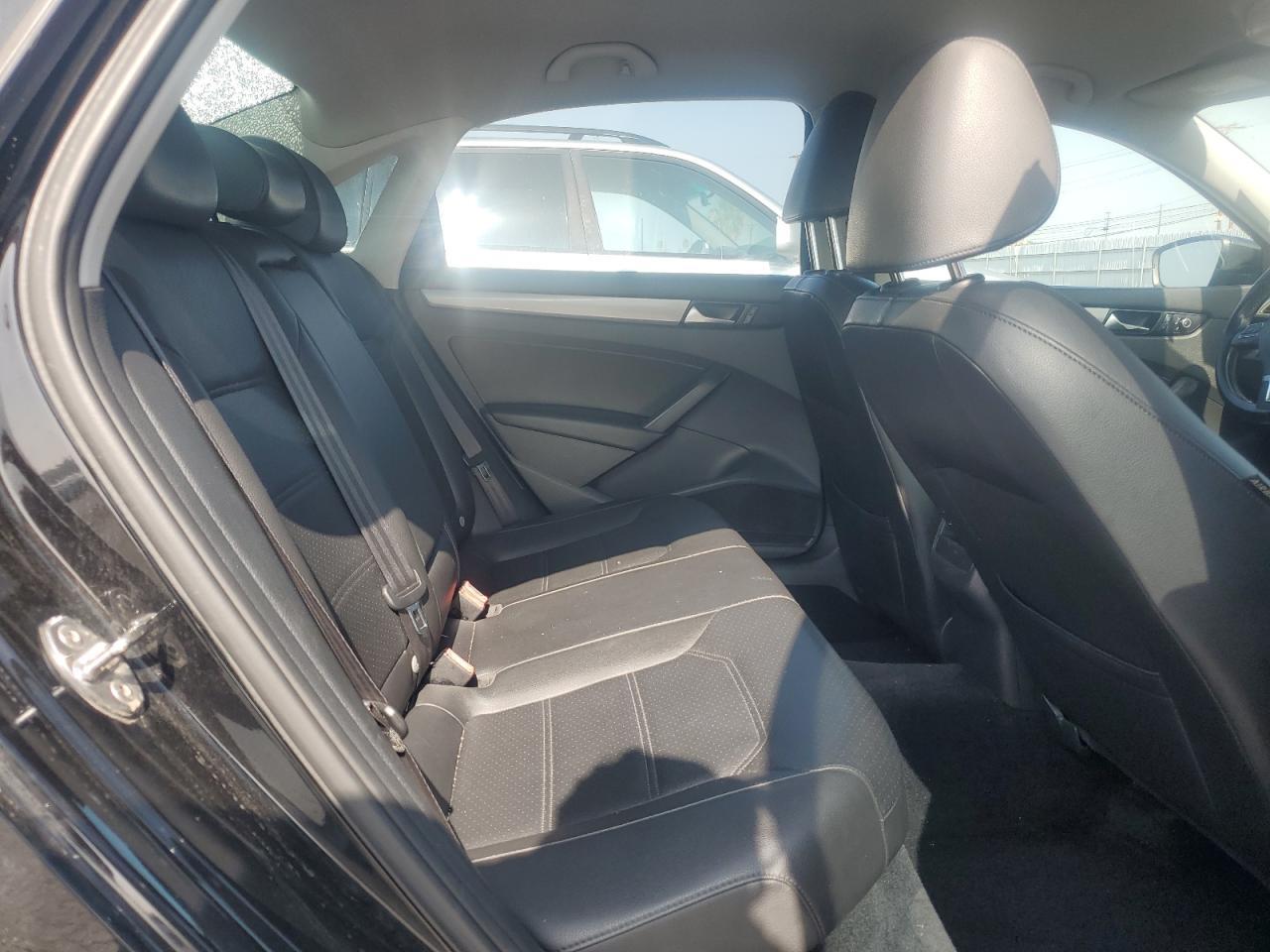 2015 Volkswagen Passat - zdjęcie 10