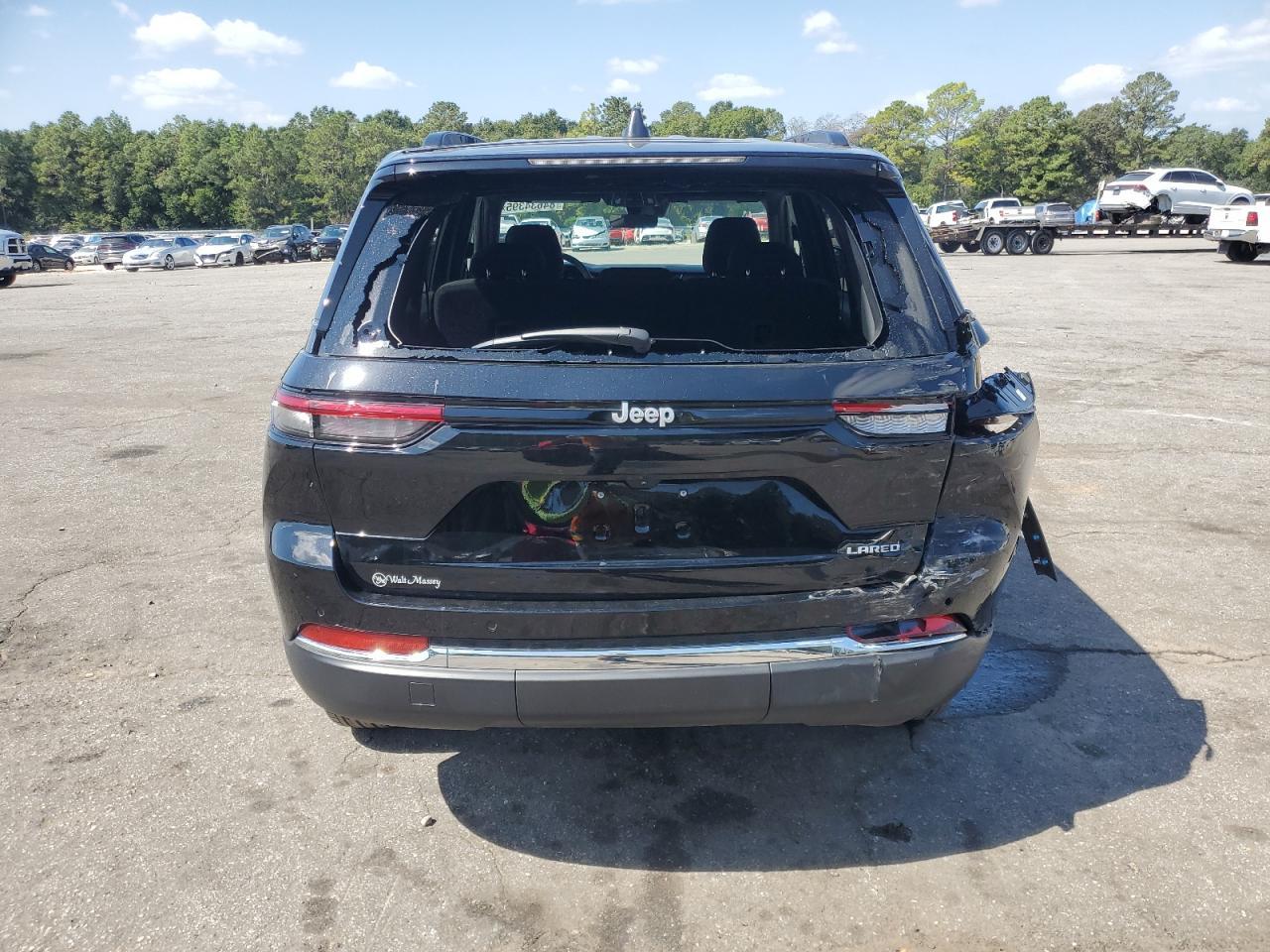 2025 Jeep Grand Cherokee Laredo - zdjęcie 6